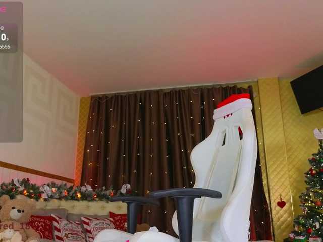 go to chat with lolly-red-