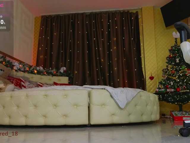 Entrez le videochat erotique avec le
modèle lolly-red- lolly-red-