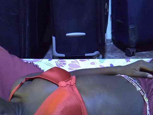 alora-skylar webcam