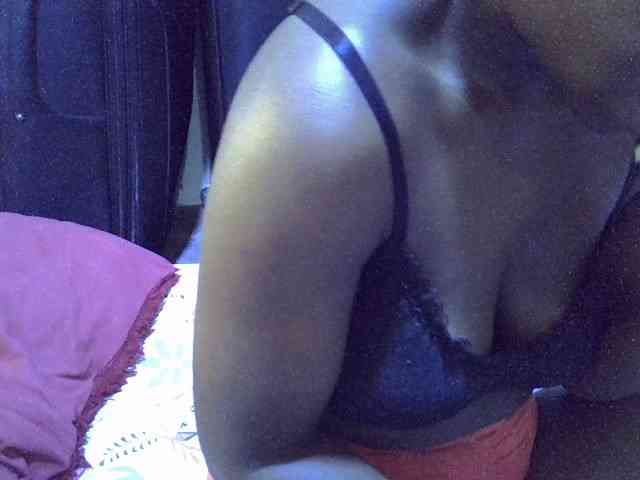 alora-skylar webcam