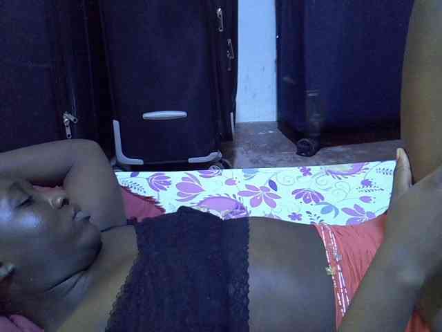 alora-skylar webcam