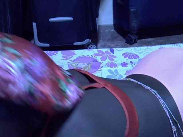 alora-skylar webcam