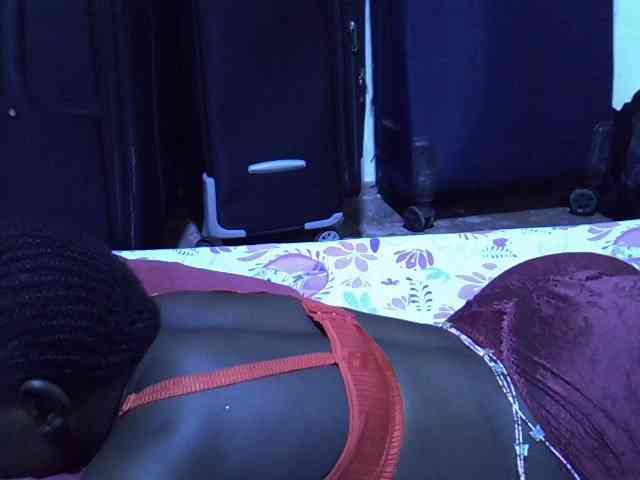 alora-skylar webcam