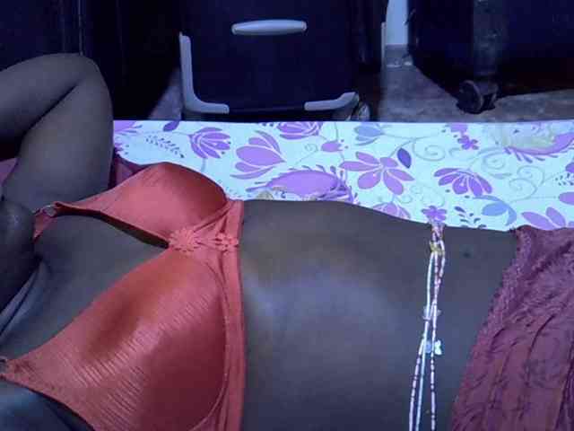 alora-skylar webcam
