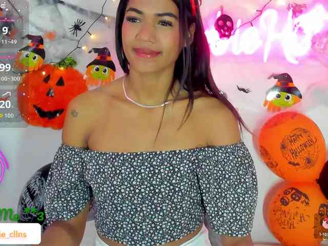 BarbieHotLaura webcam