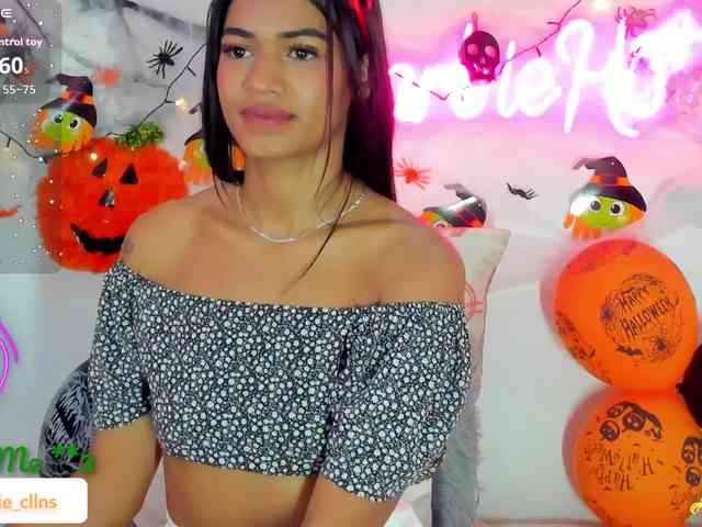 BarbieHotLaura webcam