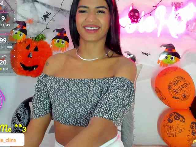 BarbieHotLaura webcam