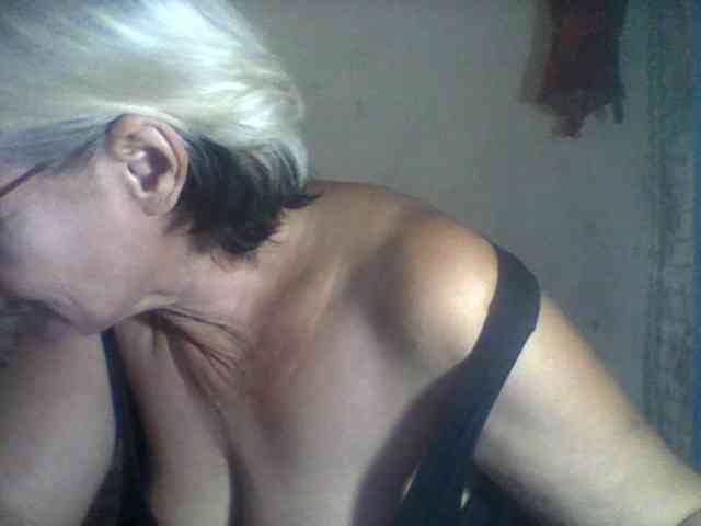 NikaGold45 webcam