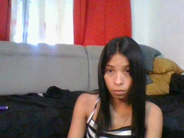 Arella85 webcam