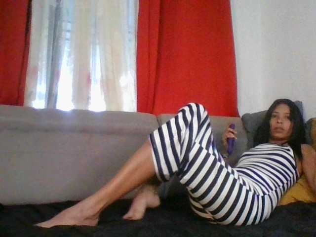 Arella85 webcam