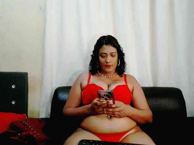 IndianFireBallXXx webcam
