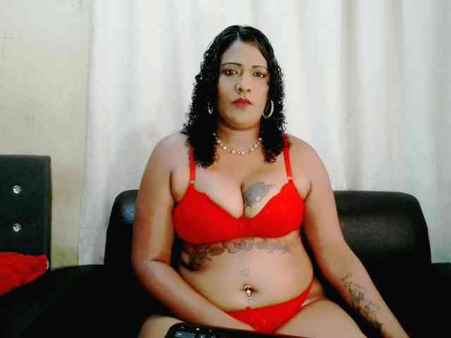 IndianFireBallXXx webcam