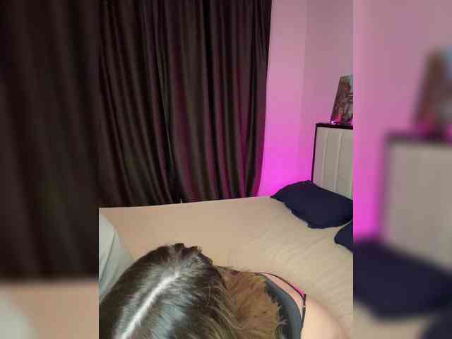 Cris_Mi webcam