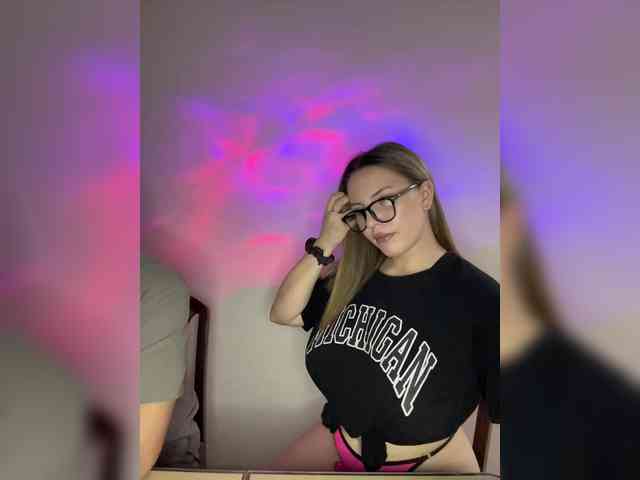 Cris_Mi webcam