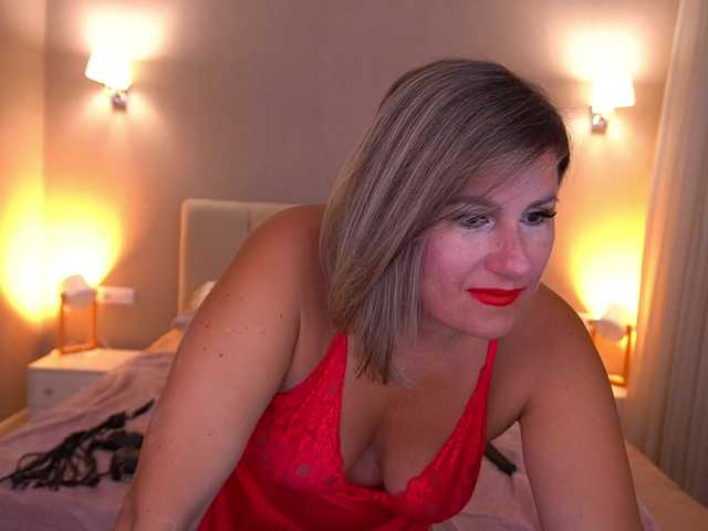 KiraRoxx webcam