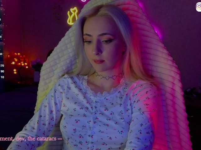 LollyGirlMoon