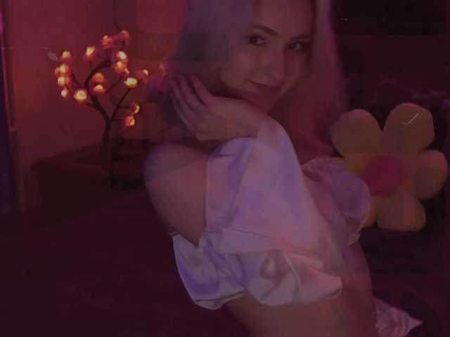 LollyGirlMoon