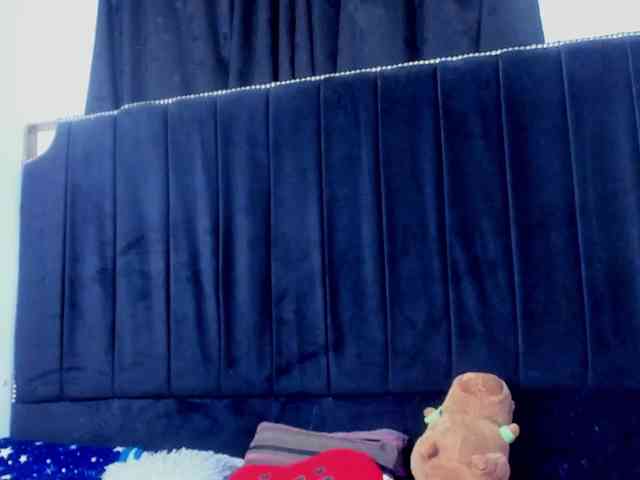 megan-stathan webcam