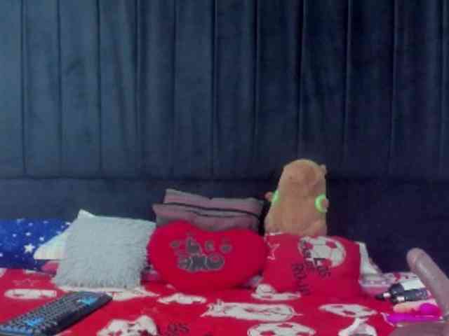 megan-stathan webcam