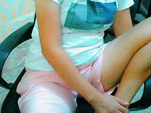Yummyflirttits69 webcam