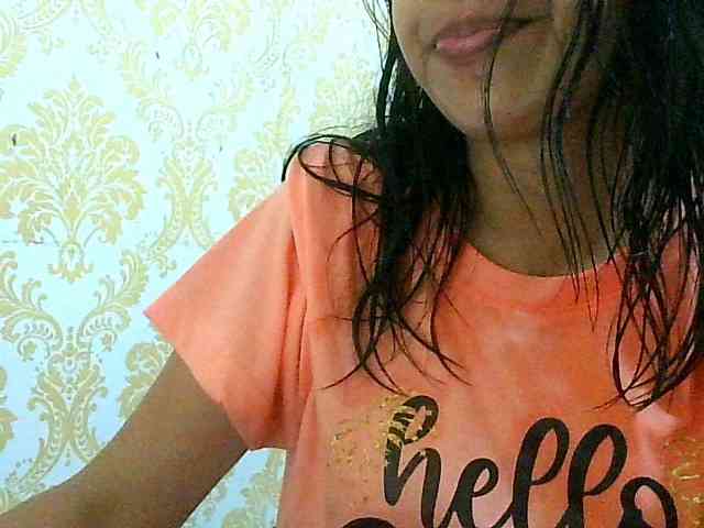Yummyflirttits69 webcam