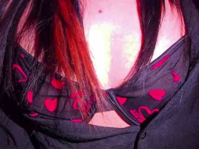 Dollyiaa webcam