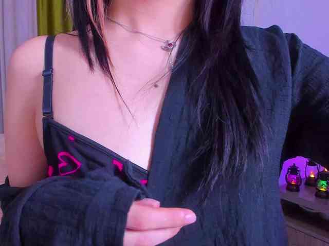 Dollyiaa webcam