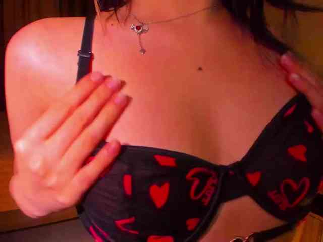 Dollyiaa webcam