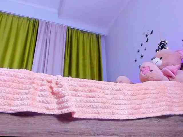 Dollyiaa webcam