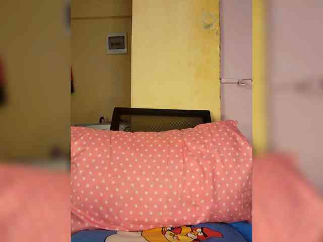 Petite-mpenzi webcam