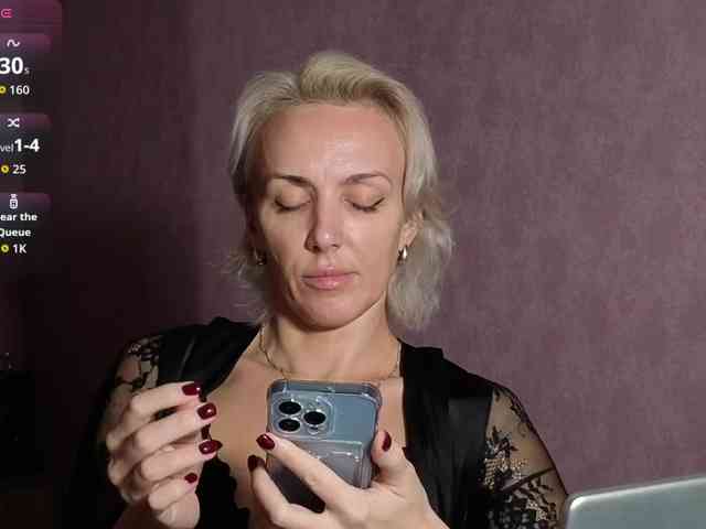 FemdomLedyMaria webcam