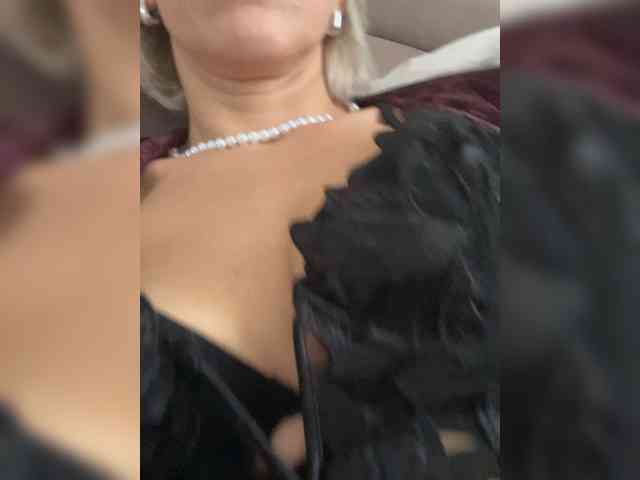 FemdomLedyMaria webcam