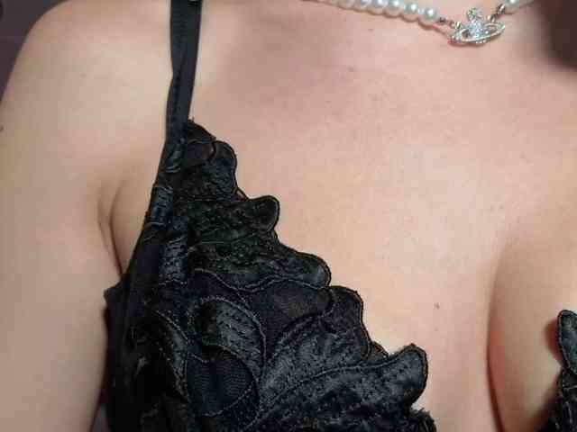 FemdomLedyMaria webcam