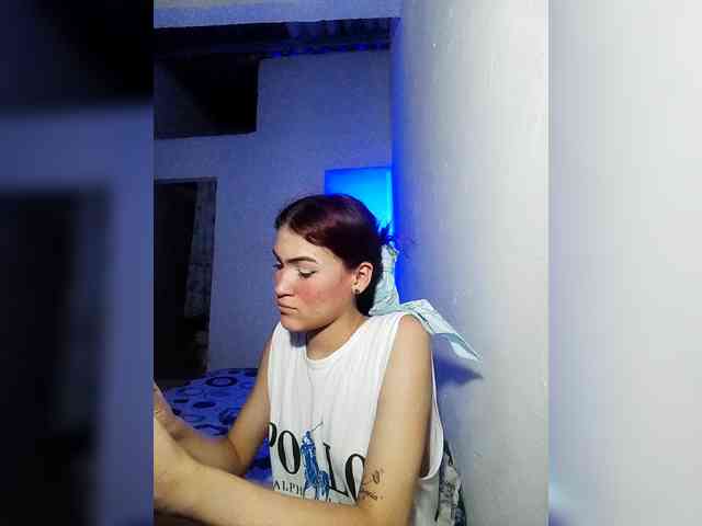 AmbarAnthonellaMarquez webcam