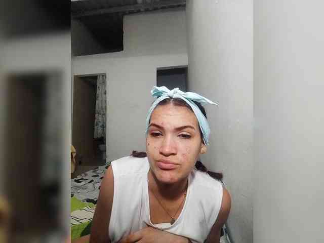 AmbarAnthonellaMarquez webcam