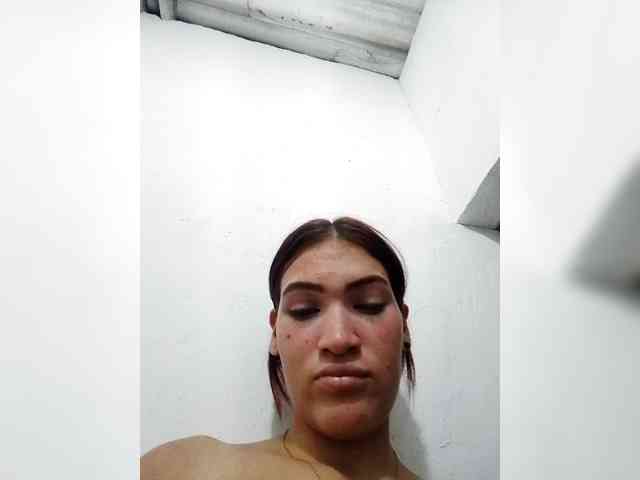 AmbarAnthonellaMarquez webcam