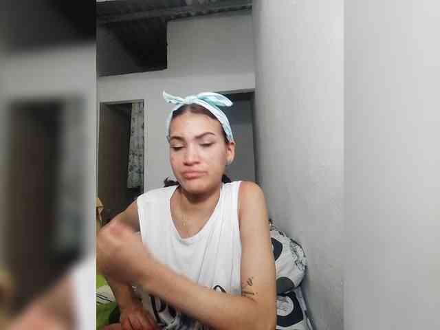 AmbarAnthonellaMarquez webcam