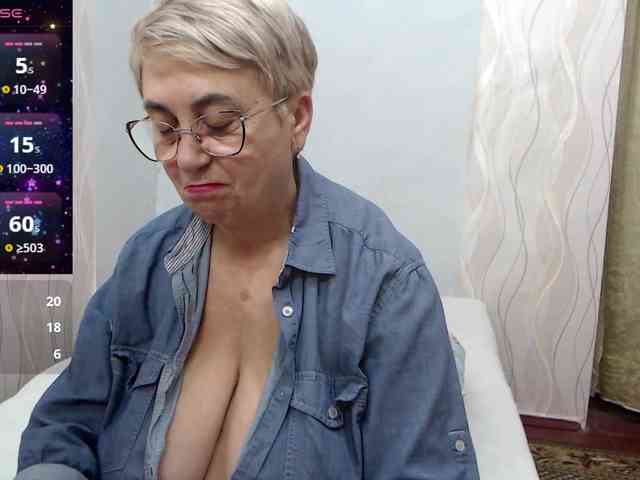 LedyMargaret webcam