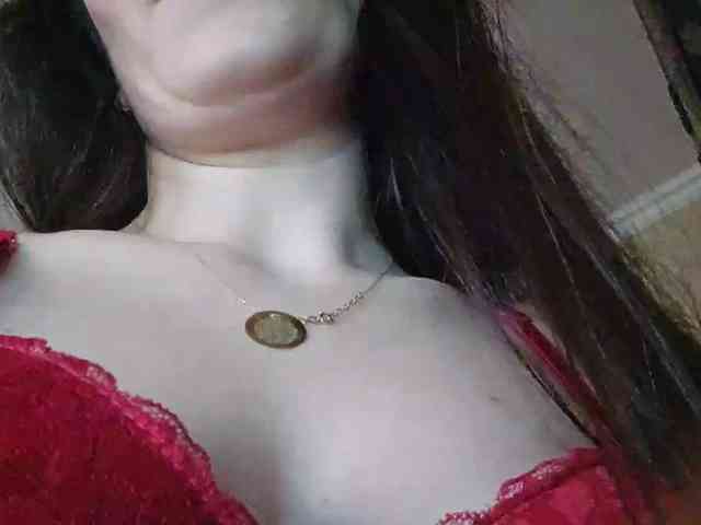 AlejandraDelane webcam