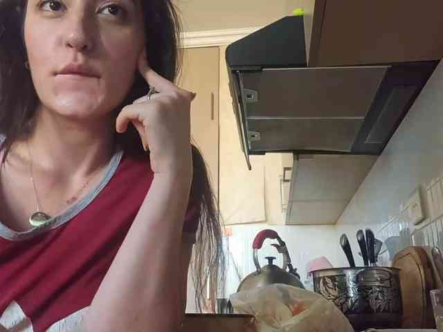 AlejandraDelane webcam