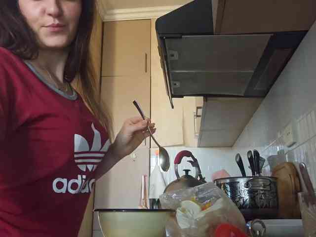 AlejandraDelane webcam