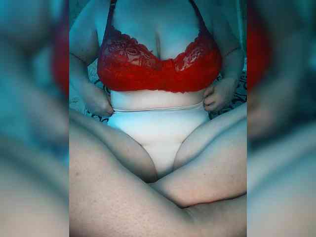Aluna1999 webcam
