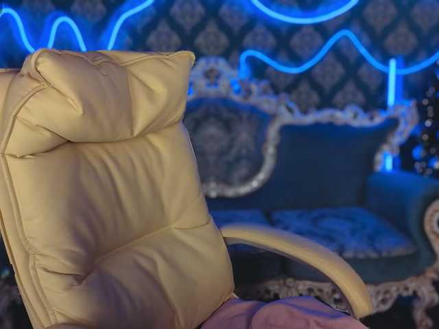 Accedi alla chat con il nickname DaisyDelighte DaisyDelighte