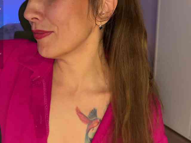 Naughty-Mari webcam
