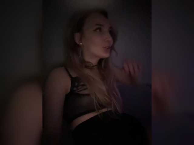 go to chat with Lunaluxseri