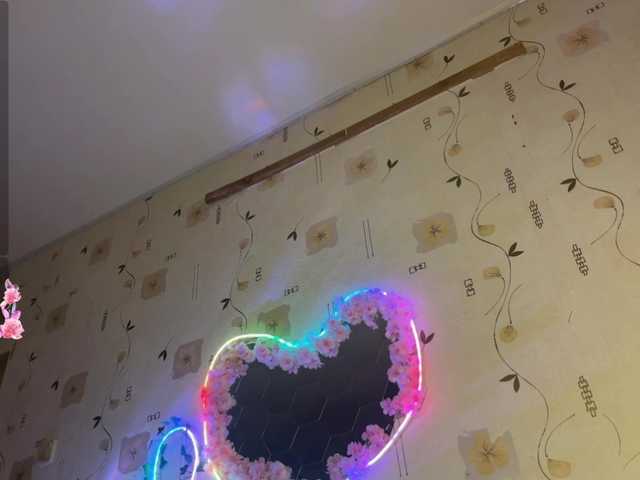 Entra en el chat con el modelo The-best-babies The-best-babies