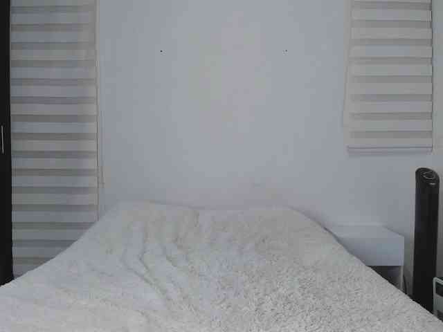 tigerbaby_ webcam