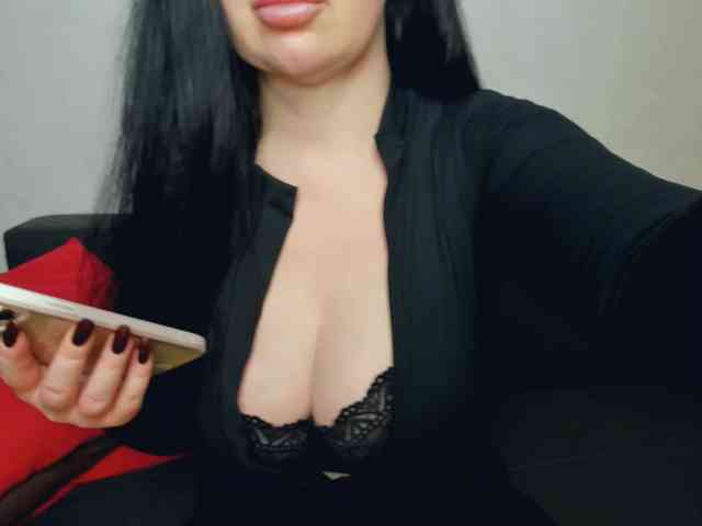 Wow-lady webcam
