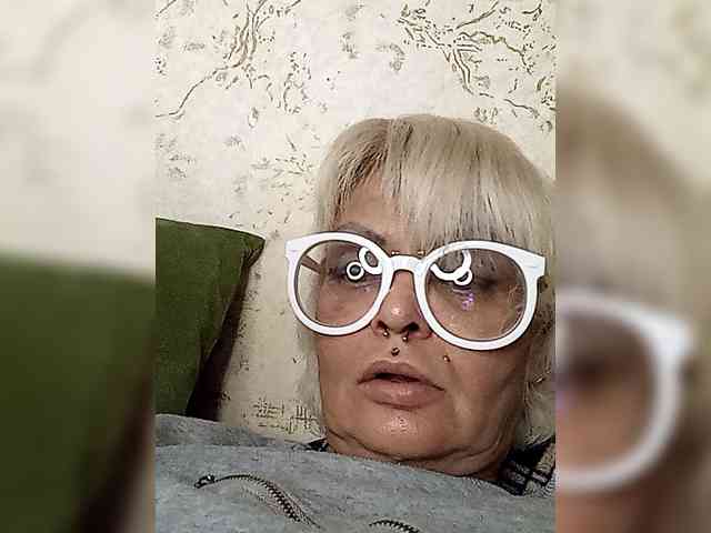 GardenerofIllusions webcam