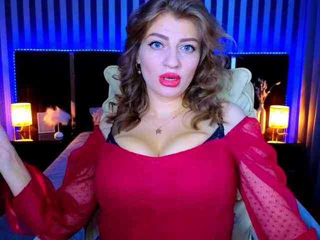 LuckyRita webcam
